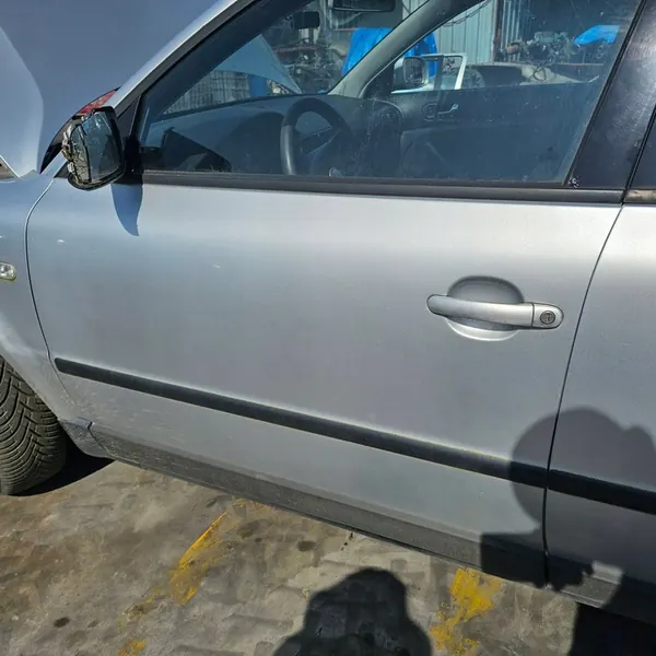 Vänster framsida dörr Volkswagen Passat B5 Lift image 4