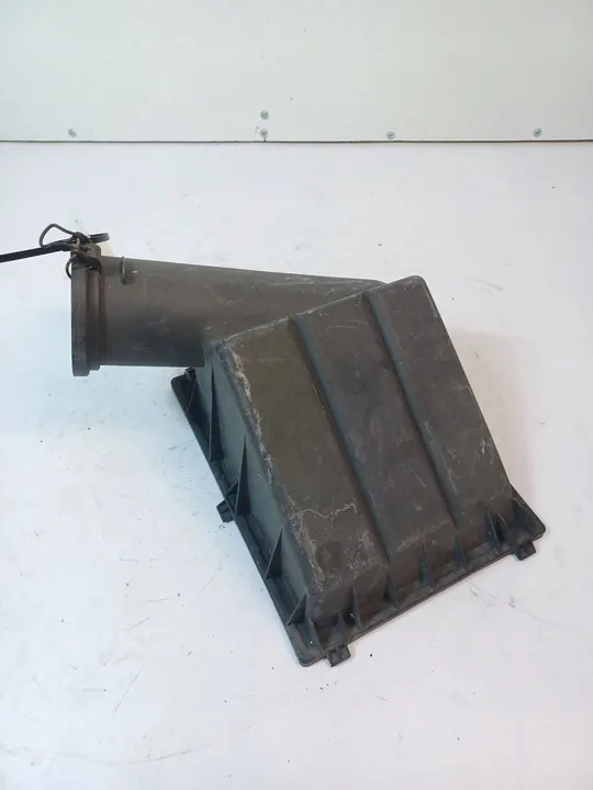 Ilmansuodattimen kotelo Mercedes-Benz C W202 A6040940004 image 2