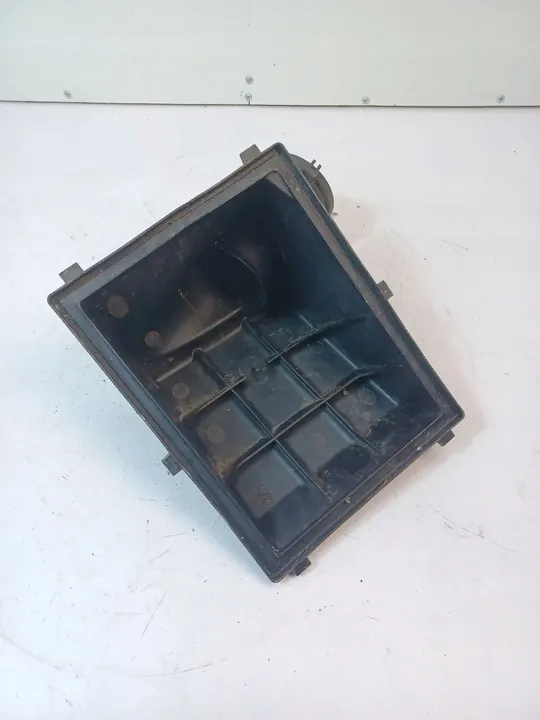 Ilmansuodattimen kotelo Mercedes-Benz C W202 A6040940004 image 6