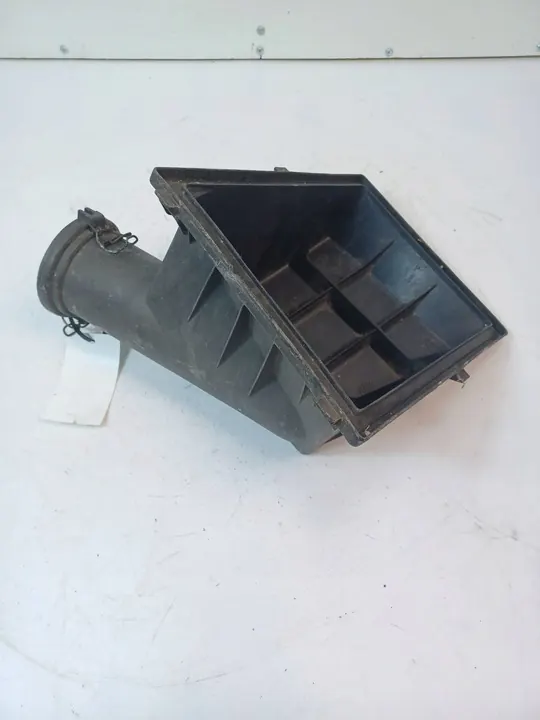 Ilmansuodattimen kotelo Mercedes-Benz C W202 A6040940004 image 7