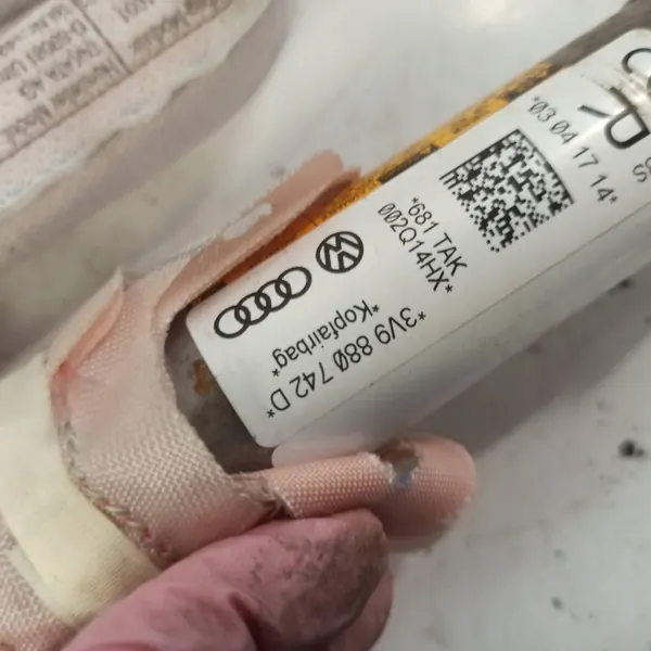 Skoda Superb 3 oikea verhoairbag OEM 3V9880742D image 3
