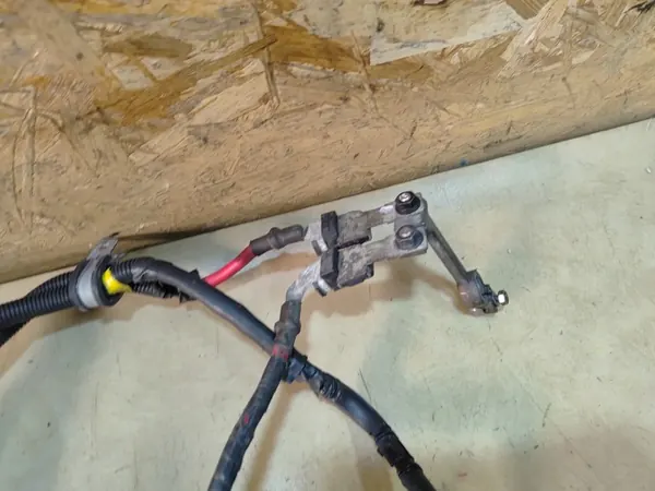VOLVO S40 II V50 2.4 B KLEMA PLUS MINUS OEM image 4