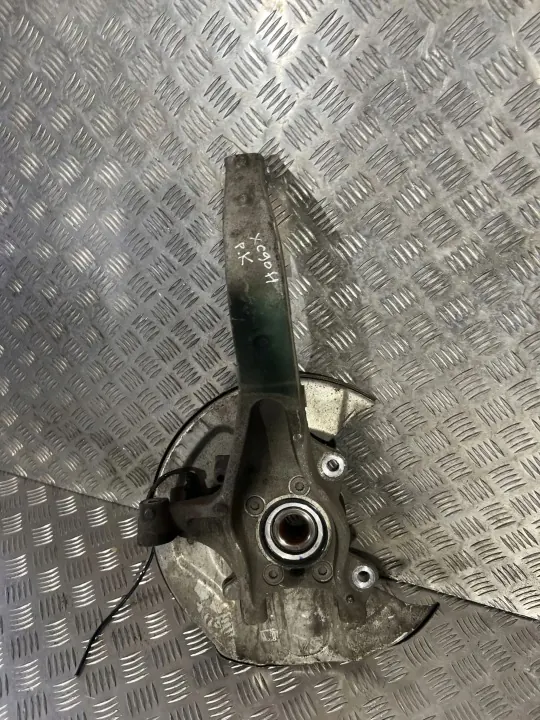 UTO57075 Moyeu de roue avant pour Volvo XC90 2019 image 3