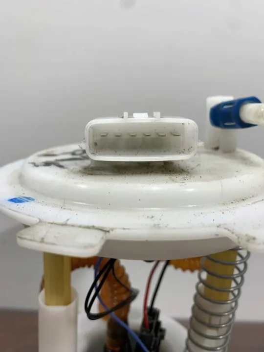 Pompe à carburant Mitsubishi Outlander OEM 1760A732 image 6
