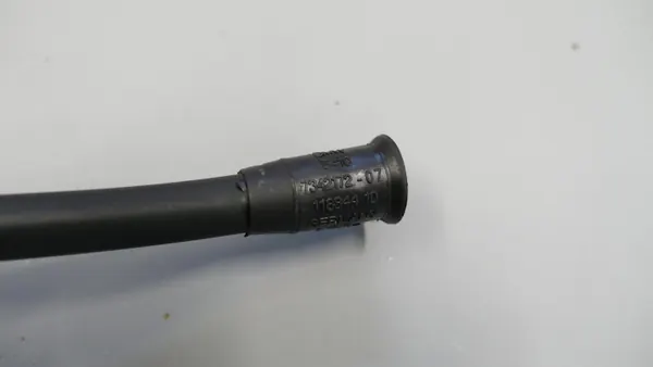BMW X4 F26 Achter Dakafvoerslang OEM 7342172 image 4