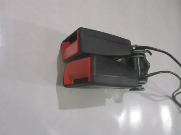 OEM 98063975XX takavyön solki Peugeot 308 II:lle image 6