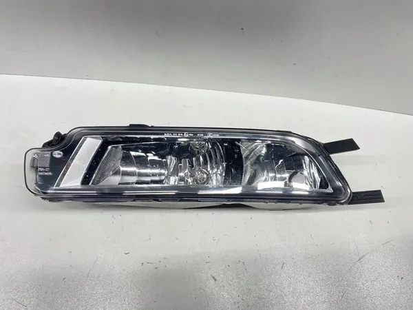 Farol Halógeno Esquerdo H8 + P21 VW Passat B8 2014-2019 image 2