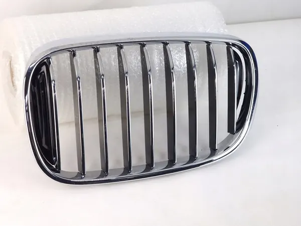 BMW 7 G11 G12 Left Grille Original M-Package Chrome 51138065539 image 3