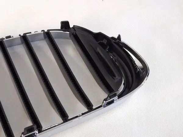 BMW 7 G11 G12 Left Grille Original M-Package Chrome 51138065539 image 4