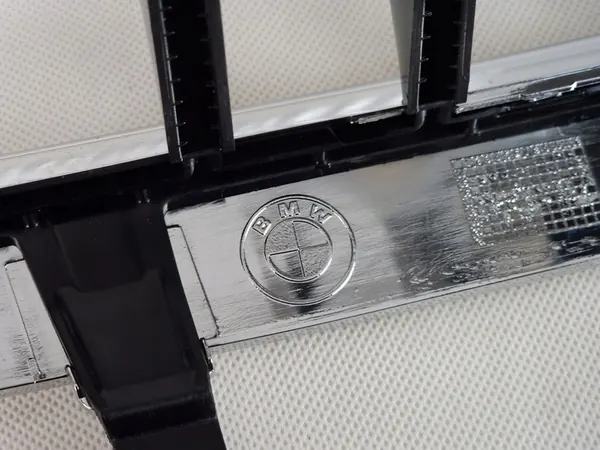 BMW 7 G11 G12 Left Grille Original M-Package Chrome 51138065539 image 9