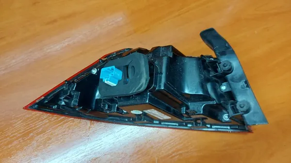 Lámpara LED Trasera Derecha Volkswagen VW Passat B8 Sedan 14-19 image 10