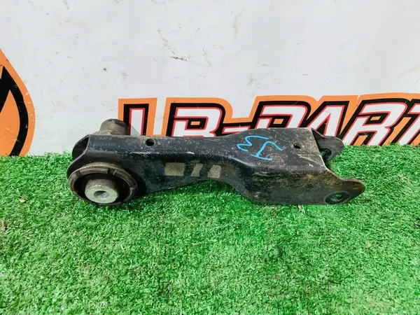 Rear Right Control Arm Jaguar F-Pace X761 OEM LR128496 image 8