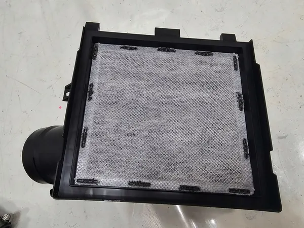 Subaru Forester VI Ilmansuodattimen Yläkansi A52SJ01 image 6