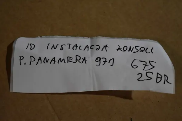 Porsche Panamera 971 Lämmityskonsolin Asennus image 2