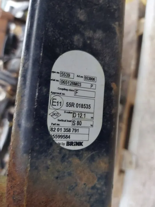 Anhängerkupplung Opel Vivaro 2018 OEM 8201358791 image 4