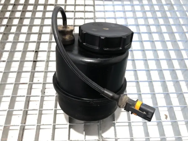 Réservoir direction OEM LORK-62-525228 pour MAN TGX image 2