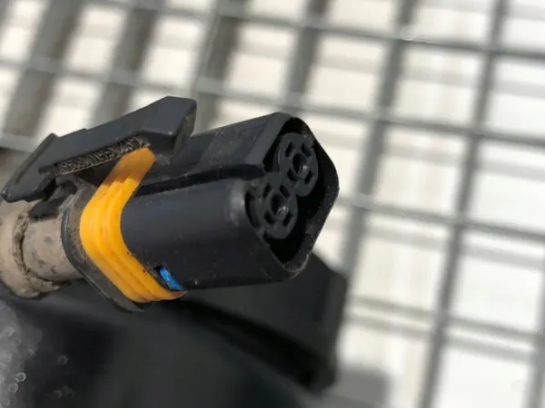 Réservoir direction OEM LORK-62-525228 pour MAN TGX image 3