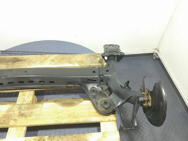 Skoda OE takajousipalkki OEM 5Q0501115 image 4