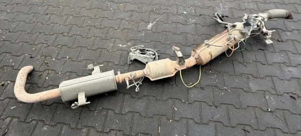 DPF & Catalyseur Renault Master IV OEM 1127009610002 image 2