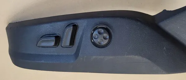 Audi A3 8P Bestuurderszit Schakelcover Links OE image 3