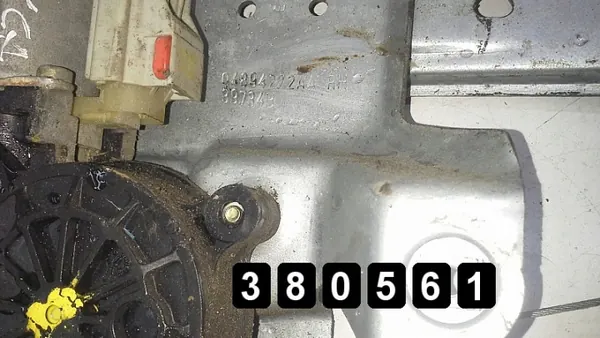 Gebruikte Chrysler raamregelaar OEM AM-380561 image 4