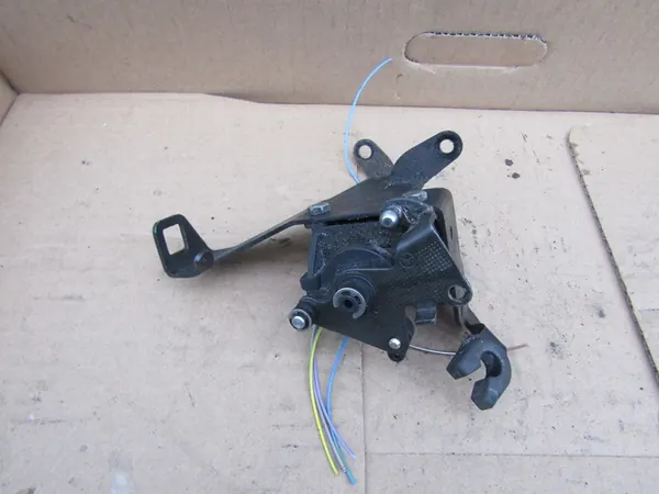 Mercedes W210 W202 Kaasupotentiometri W140 W129 image 4