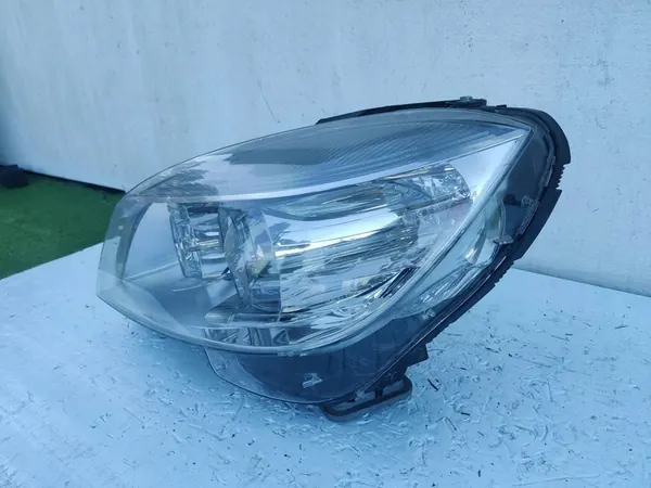 Linker Xenonlamp Mercedes W204 A2048200159 image 4