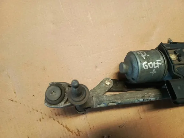 Pyyhkijän mekanismi moottorilla oikea VW Golf Plus image 2