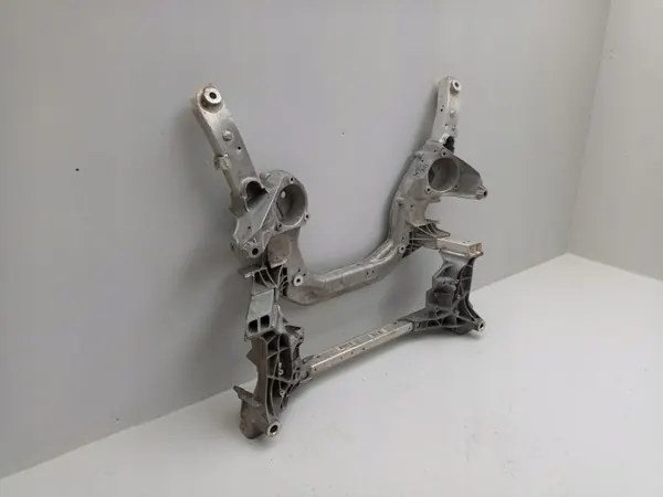 BMW OEM 6799321 Traverse Avant pour F06-F13 image 3