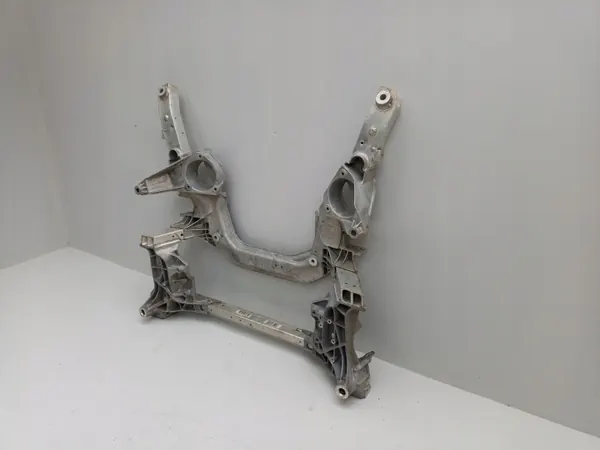 BMW OEM 6799321 Traverse Avant pour F06-F13 image 4