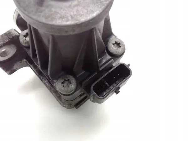 Válvula EGR Mercedes-Benz OEM H8201411538 - Usada image 5