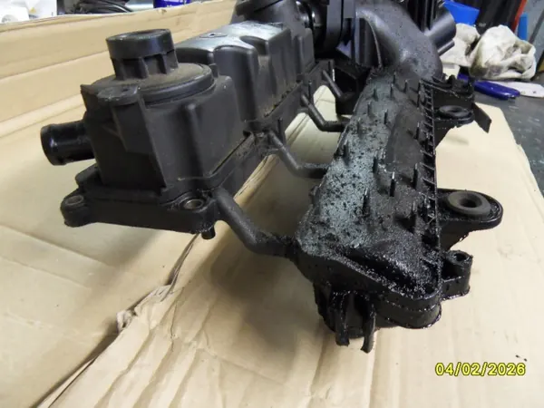 Tampa de válvulas OEM 39055 para Citroen Peugeot Ford 1.4 HDI TDCI image 3
