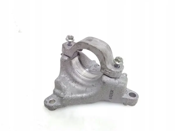 Mazda CX-30 lagerstödbracket original 201019 image 2