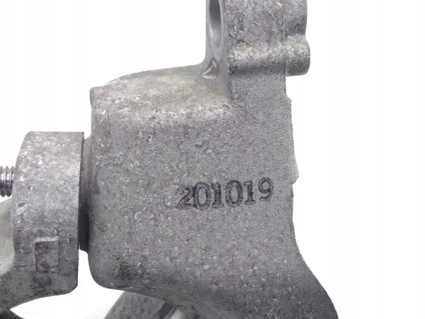 Mazda CX-30 lagerstödbracket original 201019 image 5