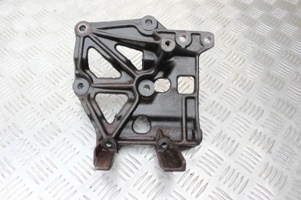 Mitsubishi OE MB609653 Soporte Montaje Usado image 3