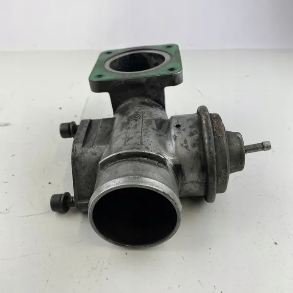 EGR-venttiili VW LT T4 Transporter California 2.5 TDI image 3