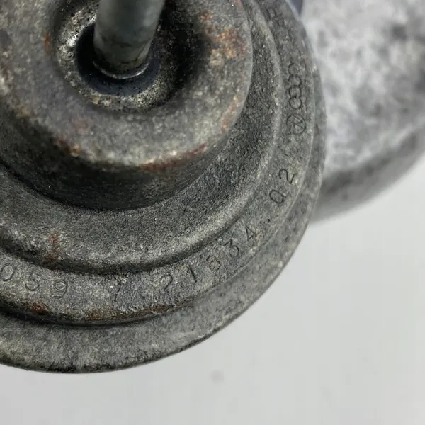 EGR-venttiili VW LT T4 Transporter California 2.5 TDI image 4