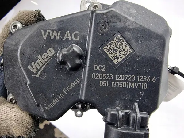 EGR-venttiili Audi A4 B9 Quattro 2023 05L131501M image 2