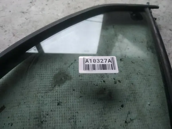 Toyota Yaris takaovi lukko oikea OEM as2 EIS-2669012 image 3
