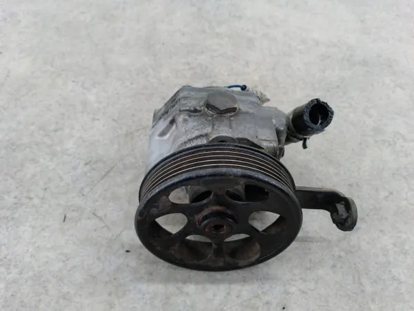 Bomba de dirección OEM 2.5 16V para Subaru Outback image 4