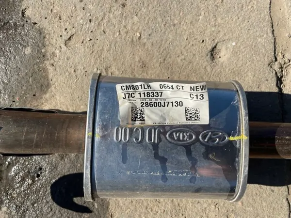 Kia OEM 28600J7130 Midden- en Achterdemper Set image 3