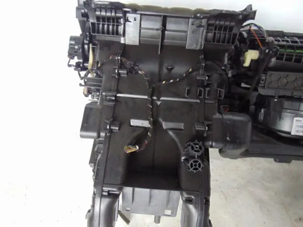 Aquecedor elétrico OEM 13435287 para Opel Meriva B 1.4 Turbo image 3