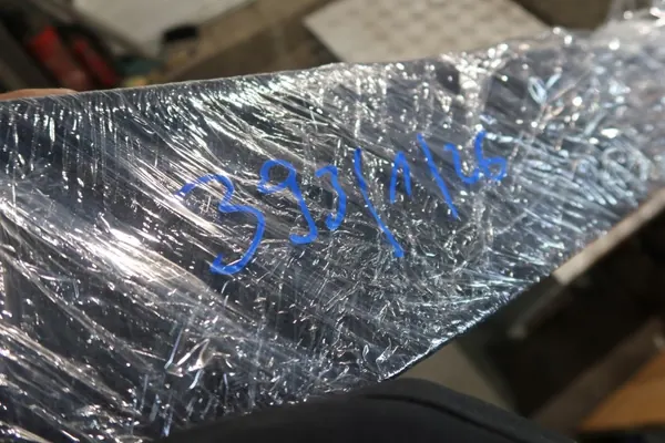 OEM 799225181R Braune hintere Gepäckablage-Rolle image 9