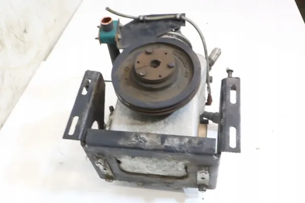 Compresseur Thermo King OEM 5D36018 - Unité de réfrigération d'occasion image 6