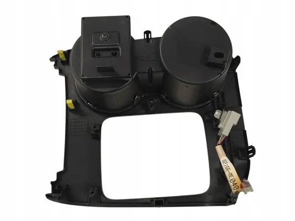 Toyota Highlander Mukiteline OEM 588210E060 - Käytetty image 6
