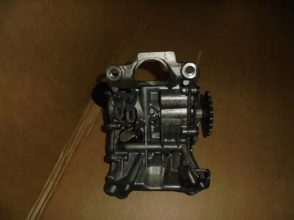 Begagnad oljepump OEM 851375607 för BMW X1 F48 1.5D image 3