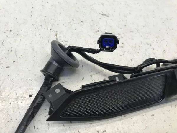 Interruptor OEM 99240-G6600 para porta-malas - Kia Picanto image 4