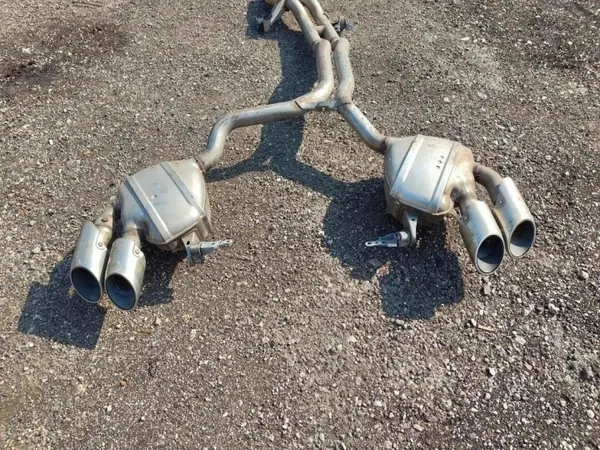 Porsche OE Pakoputken Vaimennin OEM 95b253610a - Käytetty image 3