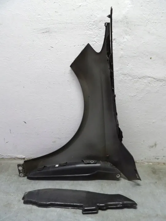 Höger Framskärm Mercedes W117 CLA 2013- 787 image 7