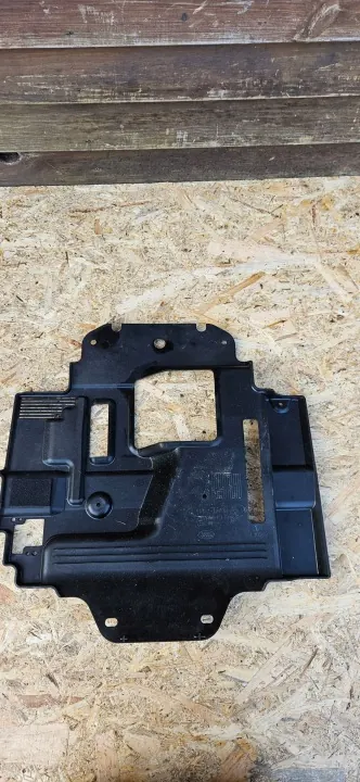 Plaque de protection plastique OEM GJ32-130B14-AA image 7